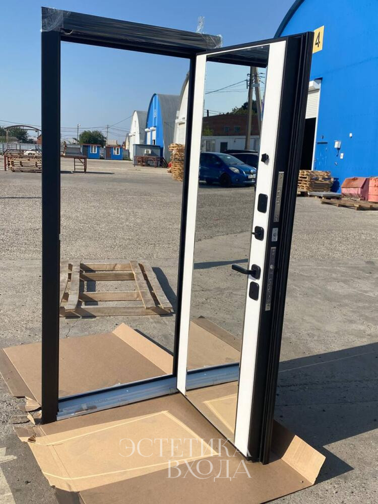 Входная дверь Люксор 2мдф рейка зеркало