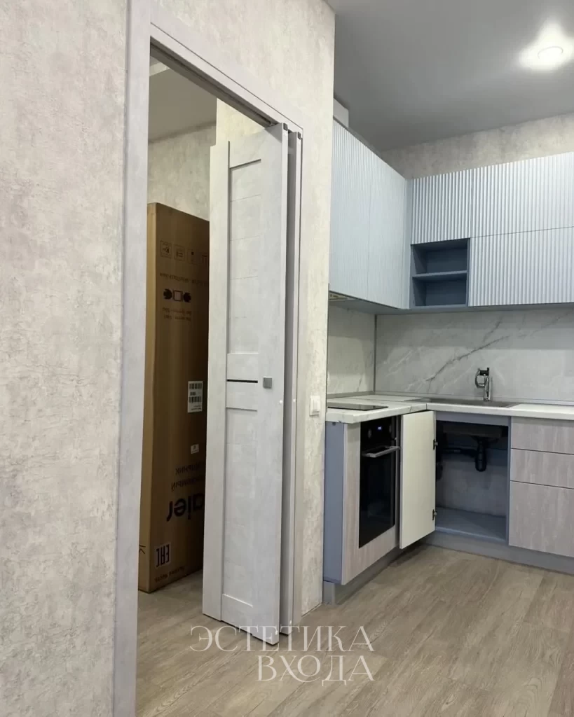 дверь книжка бетон