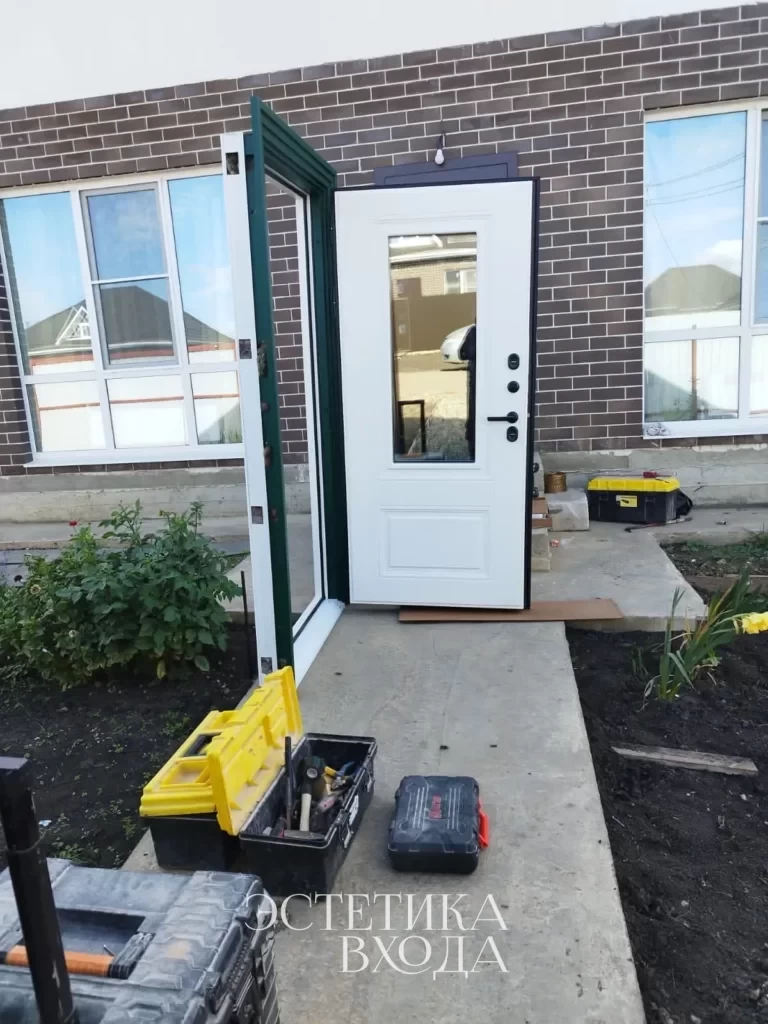 входная дверь Эмирида Венмар