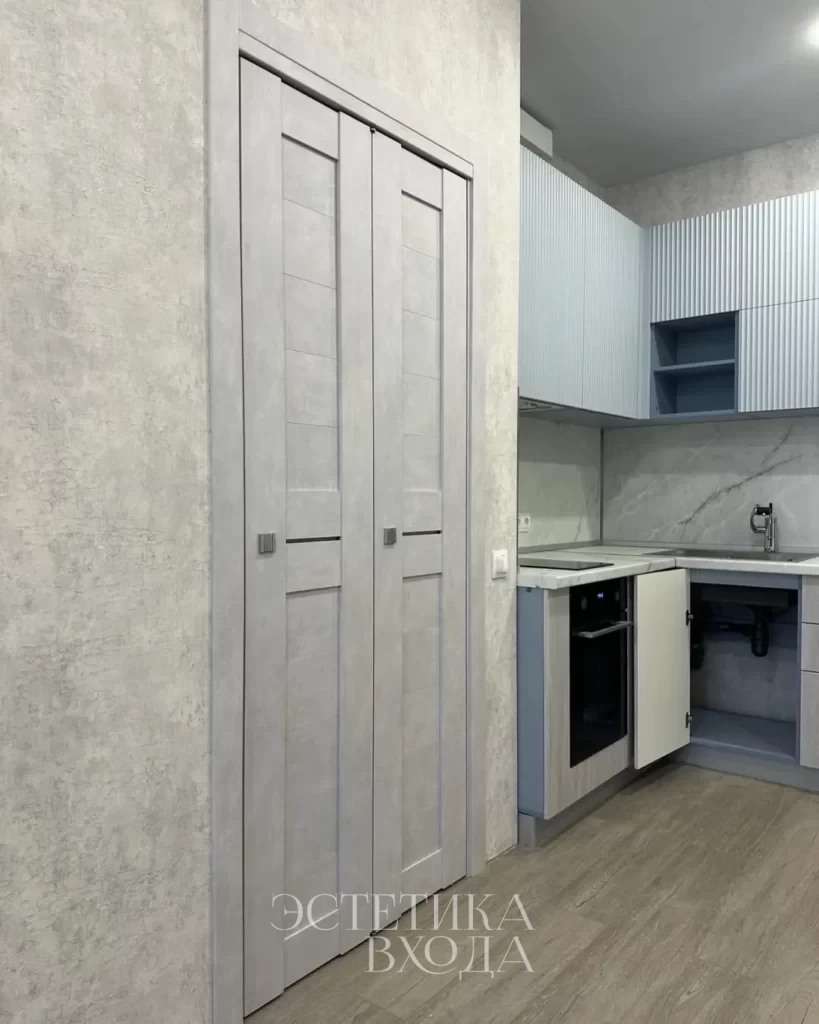 дверь книжка бетон