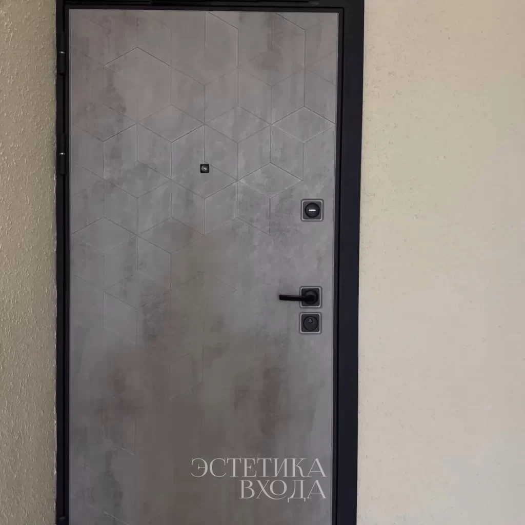 Входная дверь Манчестер